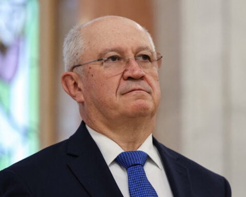 Moldova's Prime Minister Munteanu steps down