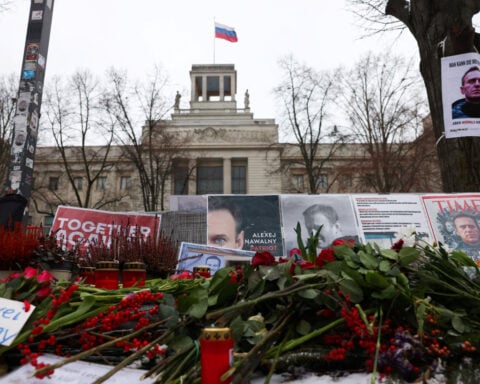 EU issues sanctions against six people involved in death of Navalny