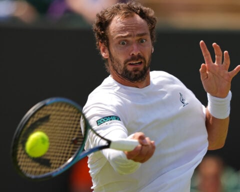 João Fonseca stunned by Russian qualifier Roman Safiullin at Wimbledon