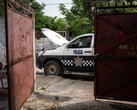 Mexican authorities identify remains of kidnapped journalist, arrest four police officers