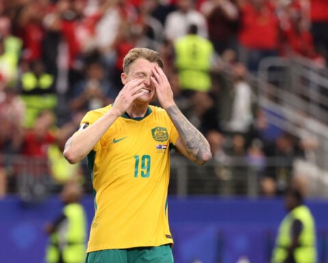 Egypt wins in World Cup knockout round debut with 4-2 penalty shootout edge over Australia