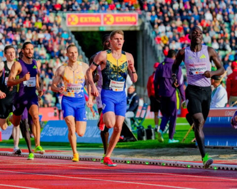 Brandon Miller storms past 17-year-old Cooper Lutkenhaus to win the 800 at Prefontaine Classic