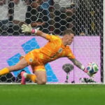 England hands Mexico its first World Cup loss at Estadio Azteca, winning 3-2 to reach quarterfinals