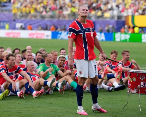 Erling Haaland scores twice to beat Brazil, send Norway into World Cup quarterfinals for 1st time
