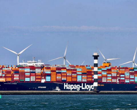 Shippers Maersk and Hapag-Lloyd begin return to Suez Canal trade route