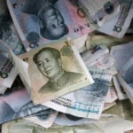 China breaks step with global markets, and investors buy in