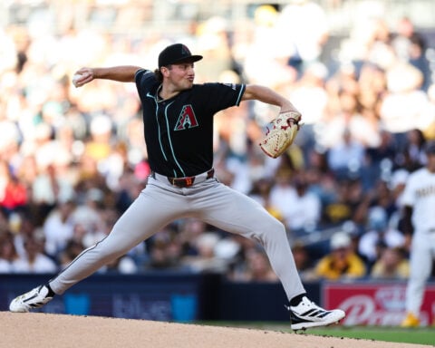 Kepler homers and drives in 4 runs to lead Diamondbacks to an 8-0 win over Padres