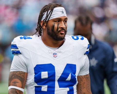 Former Dallas Cowboys defensive end Kneeland had early stage CTE at time of death