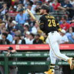 Pirates' Ryan O'Hearn sets club record with 10 RBIs during 3-homer night vs. Braves
