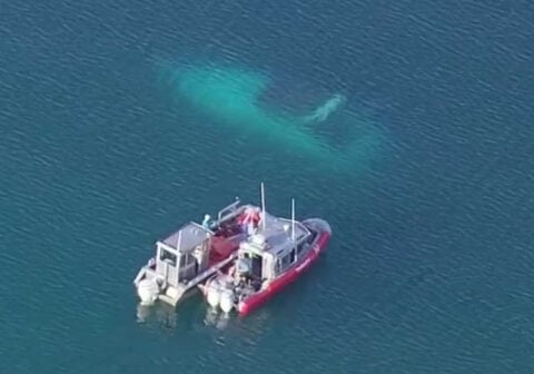 Recovery for sunken boat underway in Lake Michigan