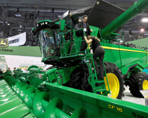 Deere settles lawsuit by US FTC, states over equipment repair restrictions