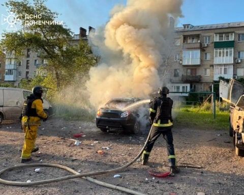 Ukrainian drones batter Russian oil facilities and set more oil tankers ablaze