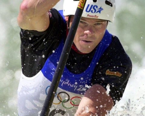Former Olympic canoeist David Hearn pleads not guilty to Reflecting Pool damage