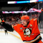 Anaheim Ducks keep Leo Carlsson, matching Flyers' $90 million offer sheet for young center