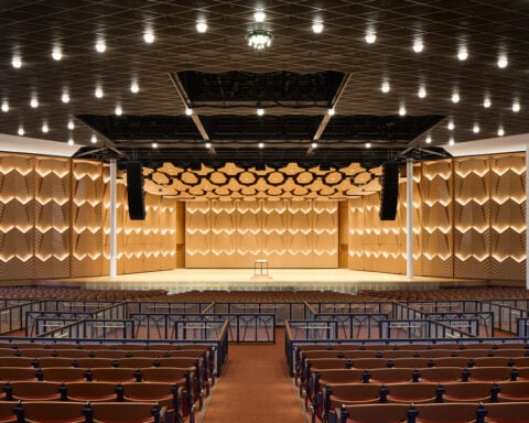Ravinia Festival's Hunter Pavilion near Chicago reopens after $70 million gut renovation