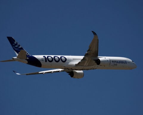 Philippine Air to order 15 Boeing 787-10 and nine Airbus A350-1000