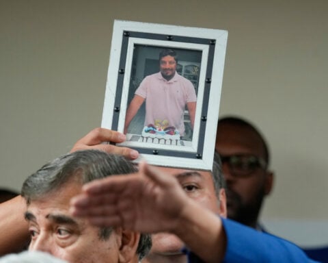 Fatal shooting during Houston traffic stop renews public scrutiny of ICE