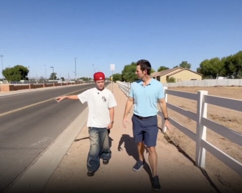 Arizona teen honored for helping elderly woman with dementia in 100+ degree heat