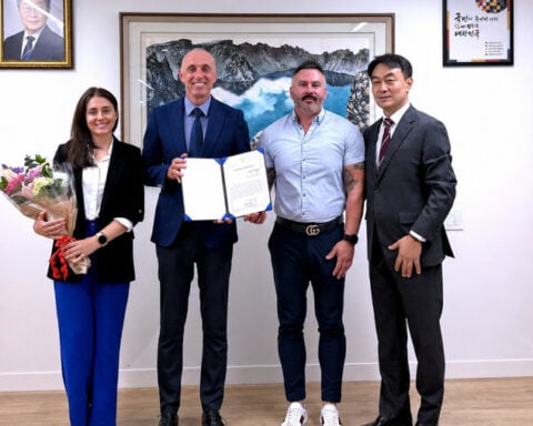 Maine detective honored by South Korean consulate for solving 11-year-old cold case