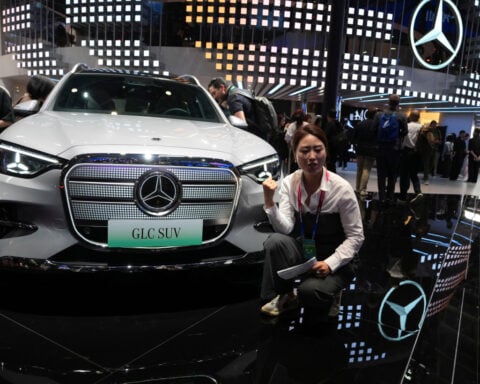 Major German carmakers hit by steep China sales plunge as competition heats up