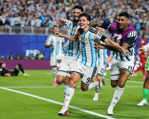 Alvarez’s 112th-minute goal helps lift Argentina past Switzerland 3-1 and into World Cup semifinals
