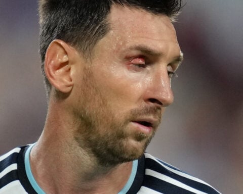 Lionel Messi’s World Cup scoring streak ends, but his assist sparks Argentina’s win over Switzerland