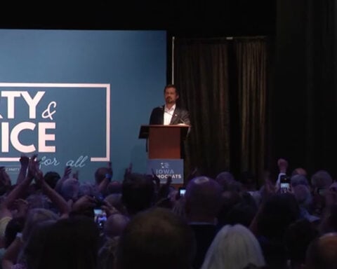 Buttigieg urges Iowa Democrats to focus on affordability ahead of 2026