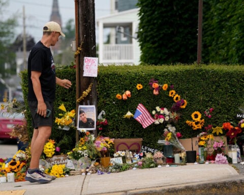 Hundreds protest in Maine over the fatal shooting of a Colombian man by ICE