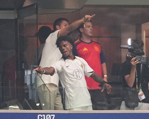 Tom Cruise and IShowSpeed join the World Cup closing ceremony's cast