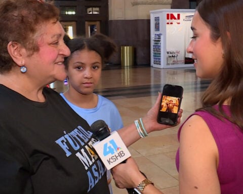 Argentina, England fans embrace Kansas City ahead of World Cup semifinals
