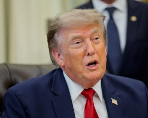 Trump drops 20% fee plan for Hormuz Strait in favor of deals with Gulf states