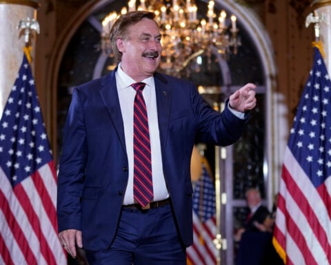 Donald Trump endorses 'Pillow Man' Mike Lindell for Minnesota governor
