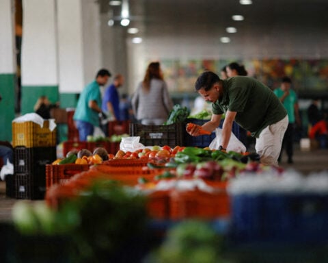 Brazil government now expects 2026 inflation to be above central bank's target