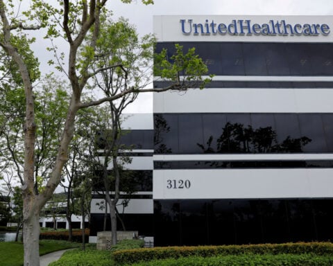 UnitedHealth regains earnings momentum, shares surge