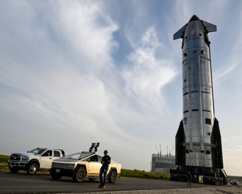 Space startup funding holds near record highs as SpaceX IPO draws new investors