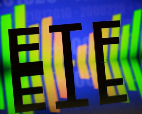 What are leveraged ETFs and how are they driving the AI rally?