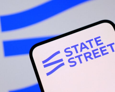 State Street's quarterly profit jumps 56% on strong fee income