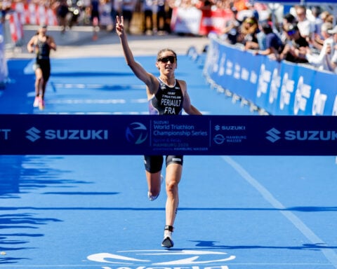 Triathlon unites to increase its popularity closer to the level of tennis and golf