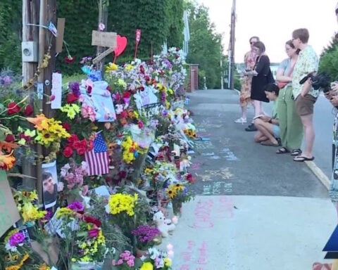 Maine mayor calls for independent investigation into deadly ICE-involved shooting