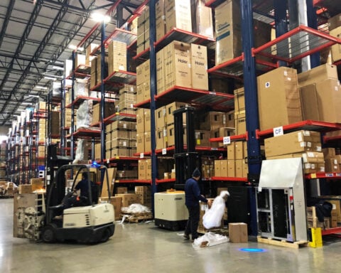 US business inventories increase moderately in May as sales accelerate