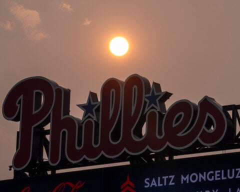 Mets-Phillies start time moved, MLS game between Vancouver-Chicago ppd. due to wildfire smoke
