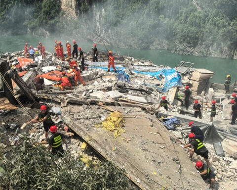 Landslide buries residents in southwest China's Chongqing