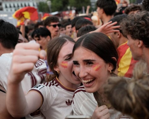 10 songs to get hyped for the World Cup final