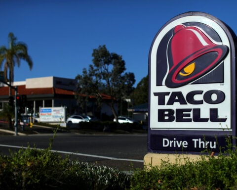 US restaurant chains hit by foodborne illness outbreaks
