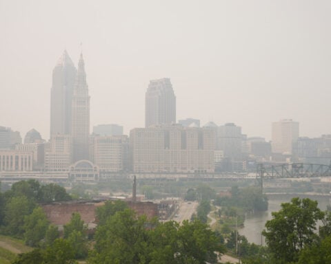 Wildfire smoke from Canada and Minnesota pushes farther into the US and engulfs DC in haze