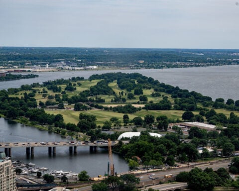 Par for the course: Trump forging ahead with DC golf course makeover without input from oversight agencies