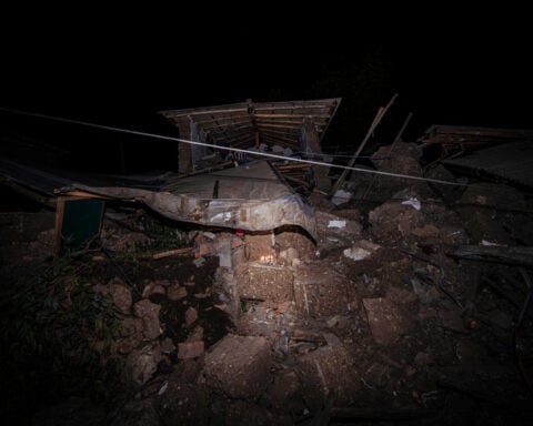 5.5 magnitude earthquake hits Peru's Andes region and kills at least 5 people