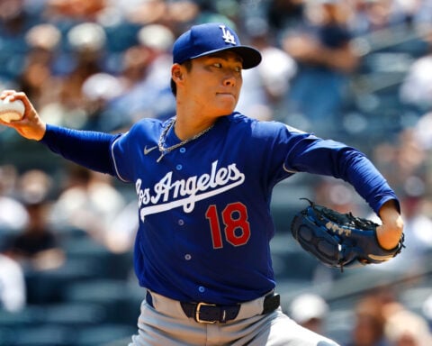 Yamamoto fires 4-hitter and Ohtani leads offense as Dodgers top Yankees 8-2 in 1st game of twinbill