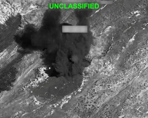 Iran and US widen attacks, raising fears for Gulf shipping and water supplies