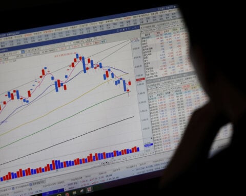 'I couldn't breathe':South Korea's frenzied stock trading exposes margin loan risks